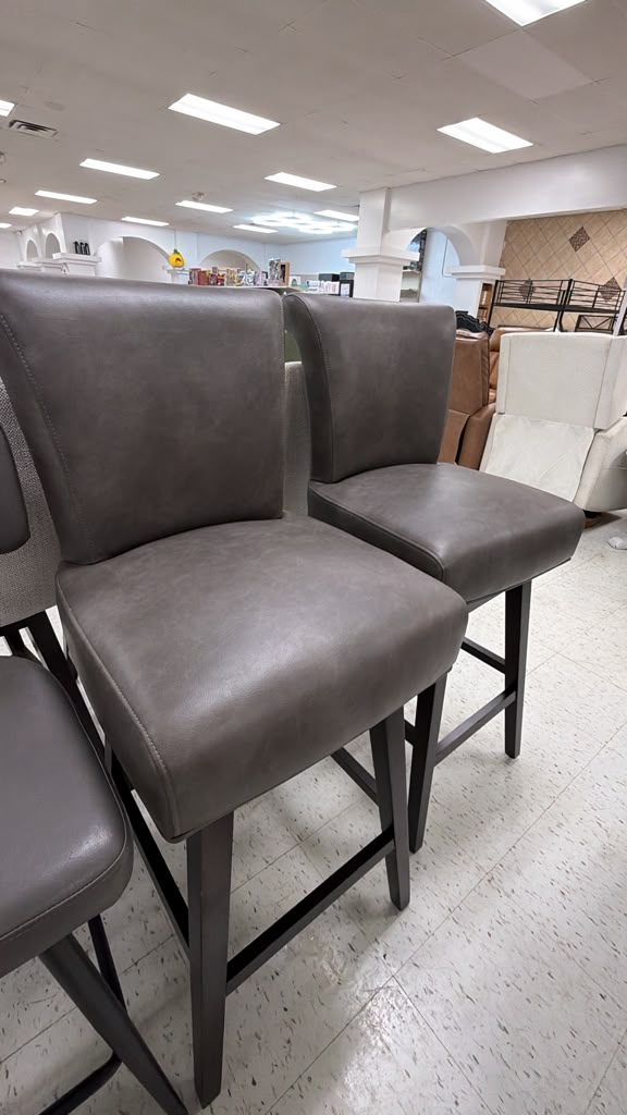 Elegant Faux Leather Bar Stools