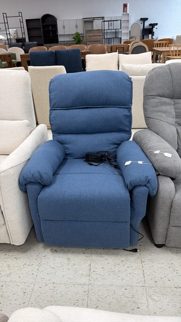 Cozy Blue Power Recliner Chair