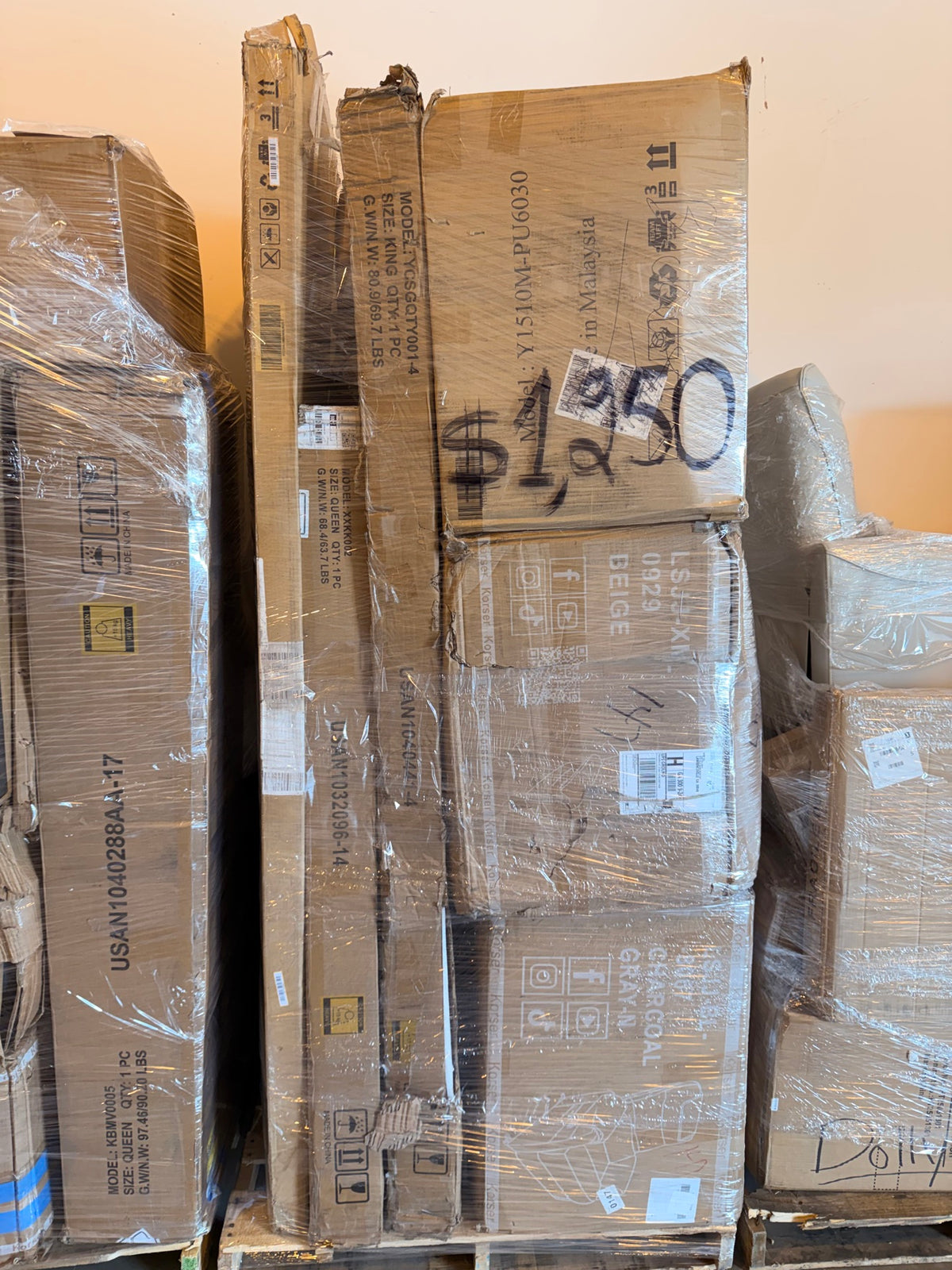 Pallet #21 — Bed Frame & Furniture Pallet (Unmanifested)