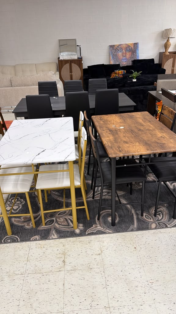 Contemporary Dining Table Set