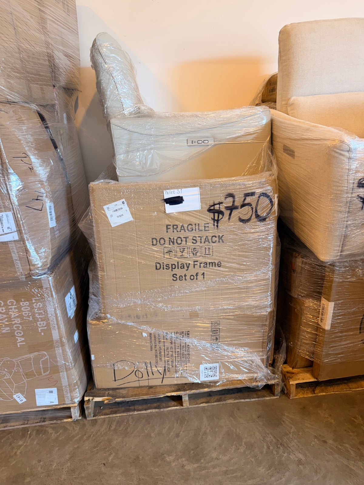 Pallet #22 — Furniture & Decor Pallet (Unmanifested)