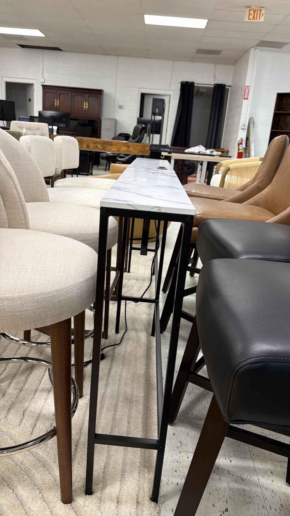 Modern Bar Stools with Metal Base