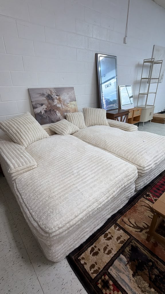 Plush Ribbed Double Lounger